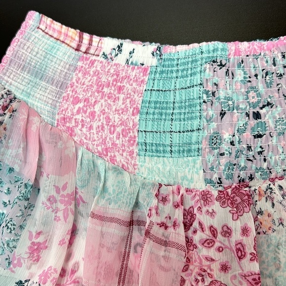 Madden NYC Smocked Double Ruffle Skort Sz L Floral Patchwork Print Flowy Prairie - Picture 4 of 12